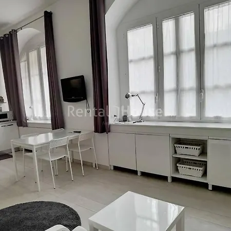 Loft Open Indipendente All'interno Di Un Cortile *
